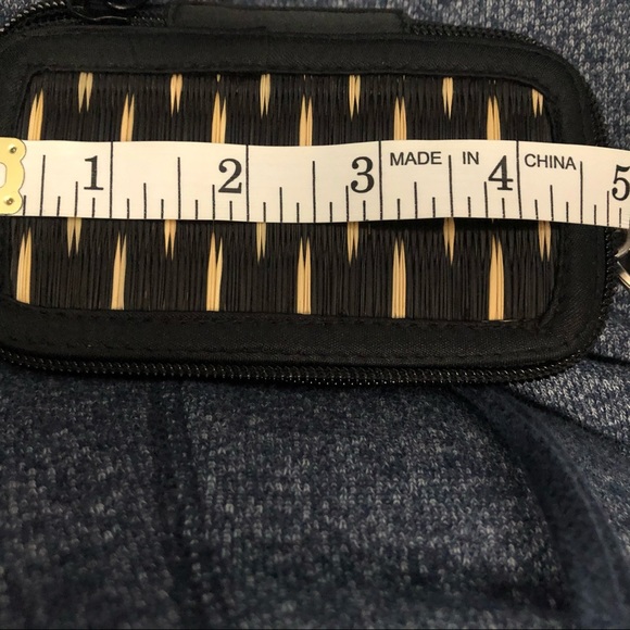 BASKETS OF CAMBODIA small case holder - Picture 6 of 10